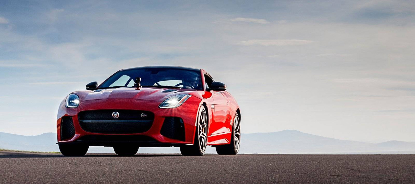 Jaguar představil nový model F-TYPE 2018 Jaguar představil nový model F-TYPE 2018